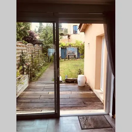 펜션 Maison Sarlat Centre 6P Avec Jardin